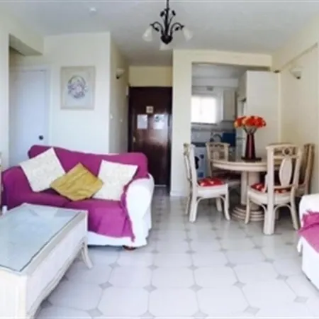 Beachfront Apartment *